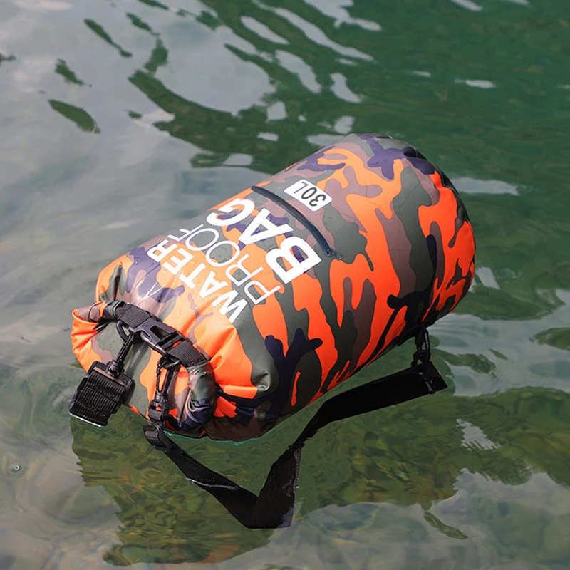 Wasserdichter Packsack 15 oder 30 L mit Nassfach – Bild 4