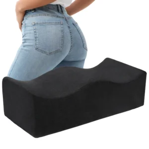 Ergonomisches Sitzkissen gegen Druck auf das Steißbein