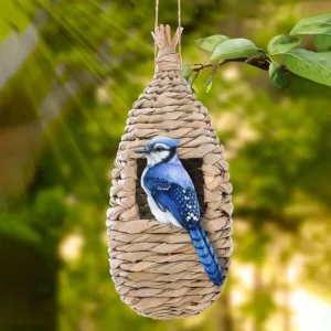 Handgeflochtenes Vogelhaus zur Deko