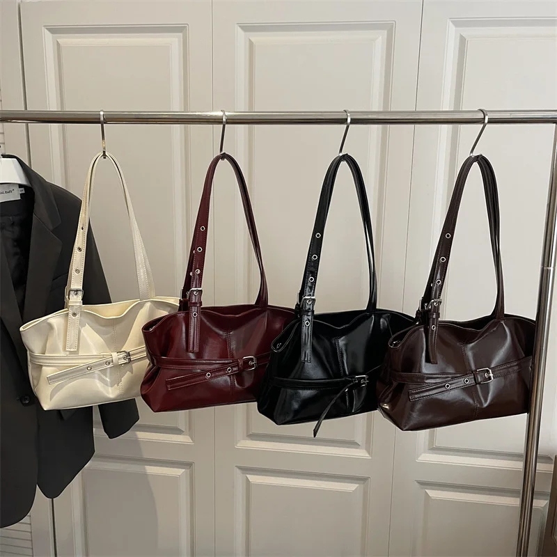 Damen-Schultertasche in Weinrot – Bild 6